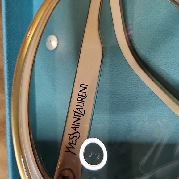 Yves Saint Laurent Vintage YSL sunglasses Authentic - Picture 14 of 16